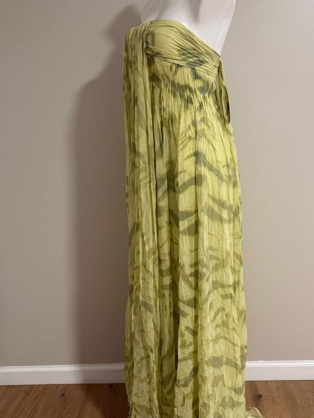 Halston Heritage Strapless Silk Chiffon Gown Dress Camomile Green Maxi - Picture 6 of 15